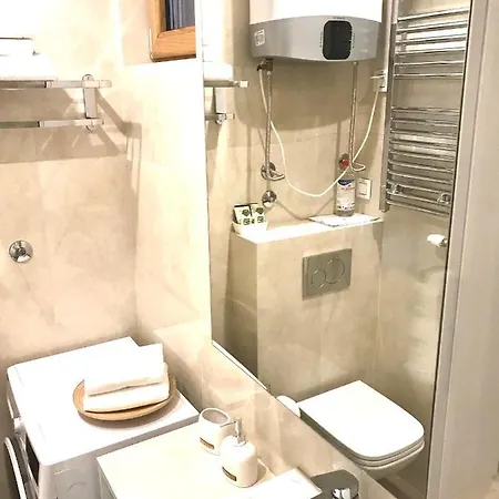 Apartment Inna Luxe & Wine- Belgrade